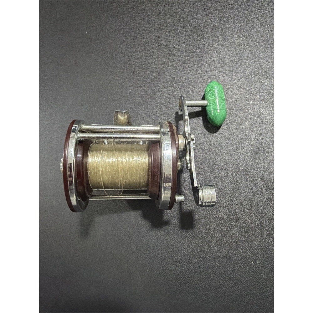 Penn Jigmaster 500 Vintage Fishing Reel Maroon Silver Right Hand Retrieve